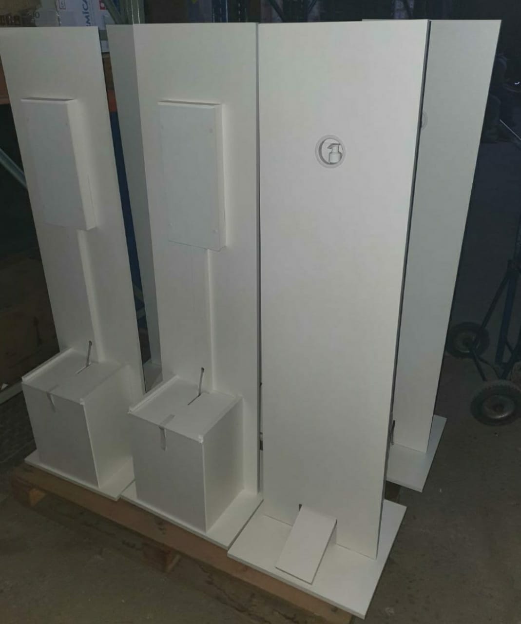 TOTEM ÁLCOOL EM GEL 5 LITROS ACIONAMENTO NO PEDAL